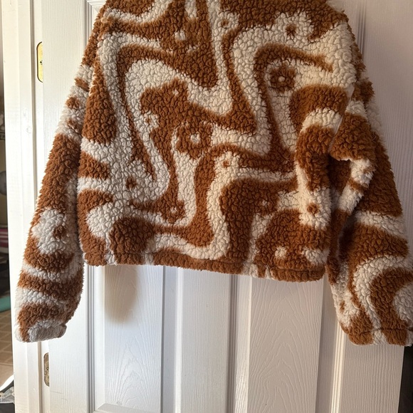 Hollister size M women’s Brown and White Fleece Jacket EUC - Picture 2 of 3